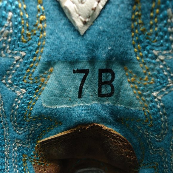 SIZE 7 B. Ariat FatBaby Brown Leather Boots Women's. - Picture 14 of 16